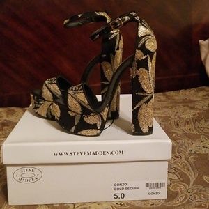 Steve Madden Gonzo Gold Sequined Shoes